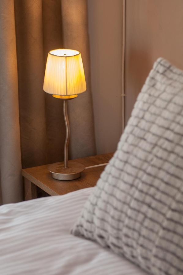Veldi Art - Kamari Beach Apartment サントリーニ エクステリア 写真